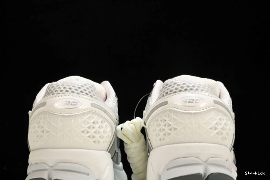 5 Pink Zoom Vomero 520 Pack White FN3695-001 Nike 1204